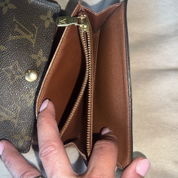 Louis Vuitton Dark Brown Monogram Wallet - Picture 9 of 13